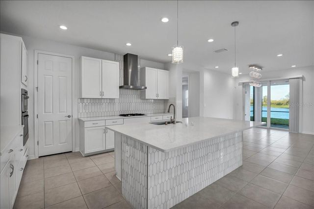 17703 SAVORY MIST CIRCLE, Lakewood Ranch, FL 34211