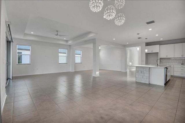 17703 SAVORY MIST CIRCLE, Lakewood Ranch, FL 34211