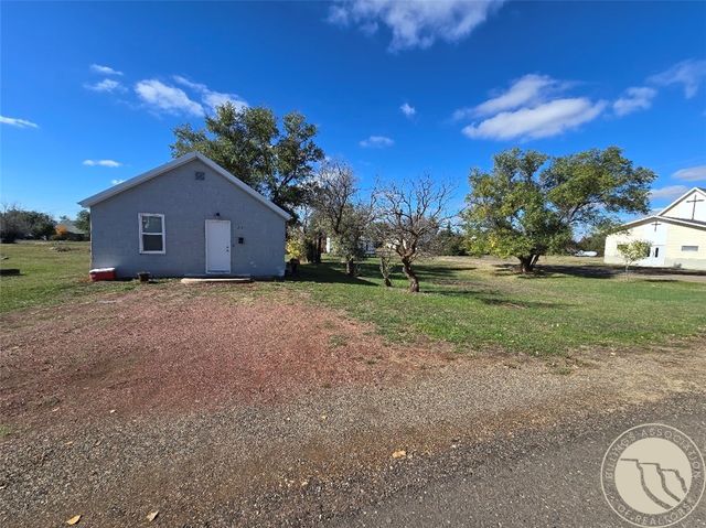 217 N 2nd Street, Plevna, MT 59344 property photo