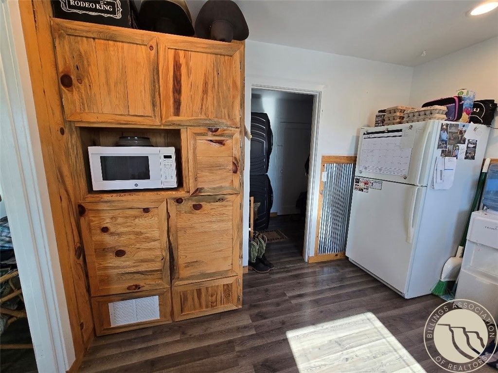 217 N 2nd Street, Plevna, MT 59344 photo 5