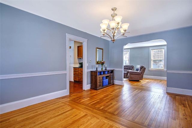 42 Mountain Avenue, East Providence, RI 02915