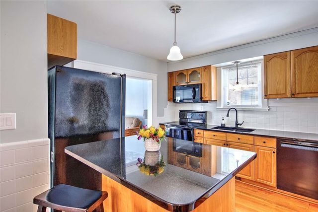 42 Mountain Avenue, East Providence, RI 02915