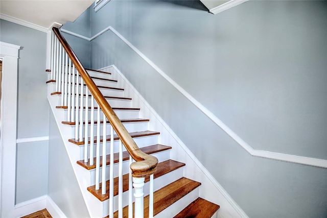 42 Mountain Avenue, East Providence, RI 02915