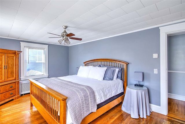 42 Mountain Avenue, East Providence, RI 02915