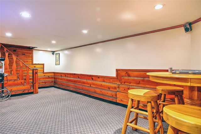 42 Mountain Avenue, East Providence, RI 02915