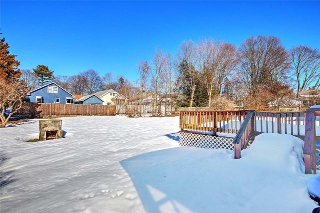 42 Mountain Avenue, East Providence, RI 02915