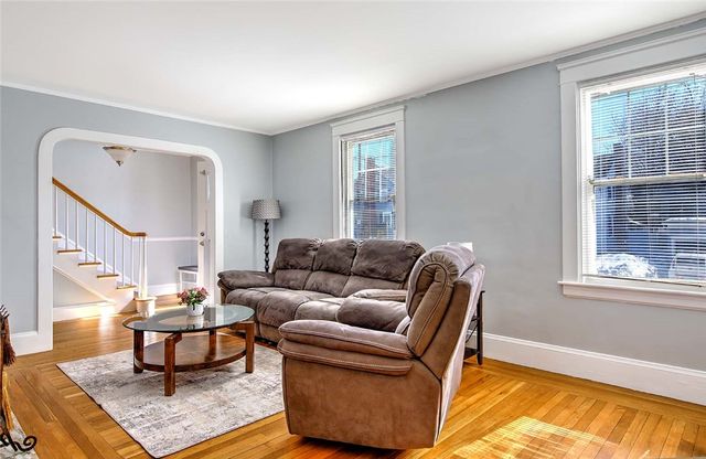 42 Mountain Avenue, East Providence, RI 02915