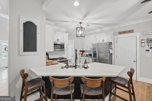 59 Lake Haven Drive, Cartersville, GA 30120
