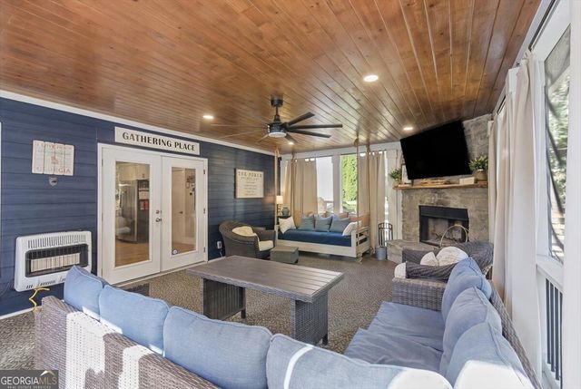 59 Lake Haven Drive, Cartersville, GA 30120