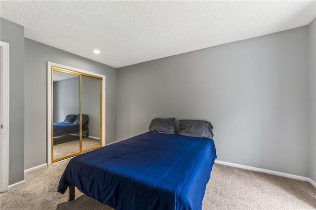 8216 NW Delta Drive, Kansas City, MO 64151