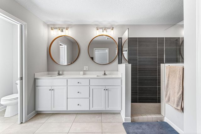 2087 Brookview Street, Shakopee, MN 55379