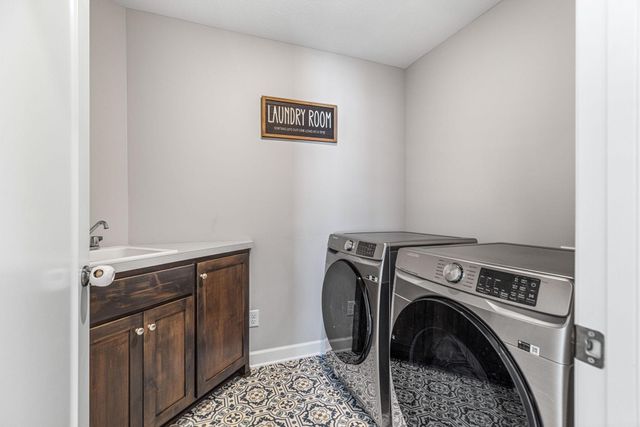 2087 Brookview Street, Shakopee, MN 55379