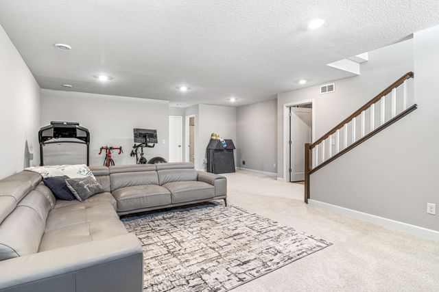 2087 Brookview Street, Shakopee, MN 55379