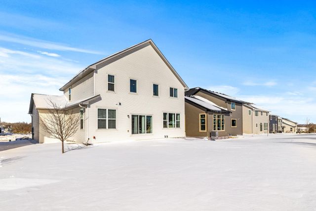 2087 Brookview Street, Shakopee, MN 55379