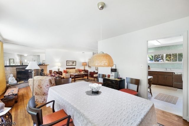 11 Hamilton Drive East, North Caldwell Boro, NJ 07006