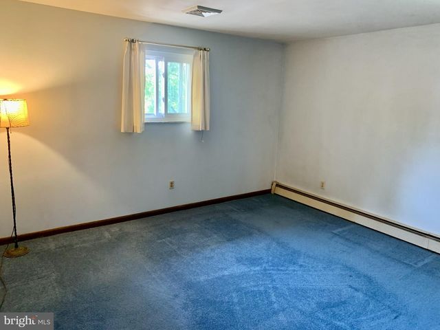 737 GIRARD AVE, Hamburg, PA 19526