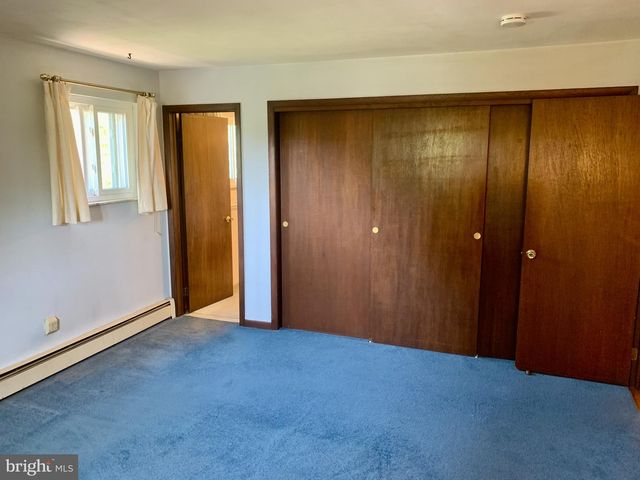 737 GIRARD AVE, Hamburg, PA 19526