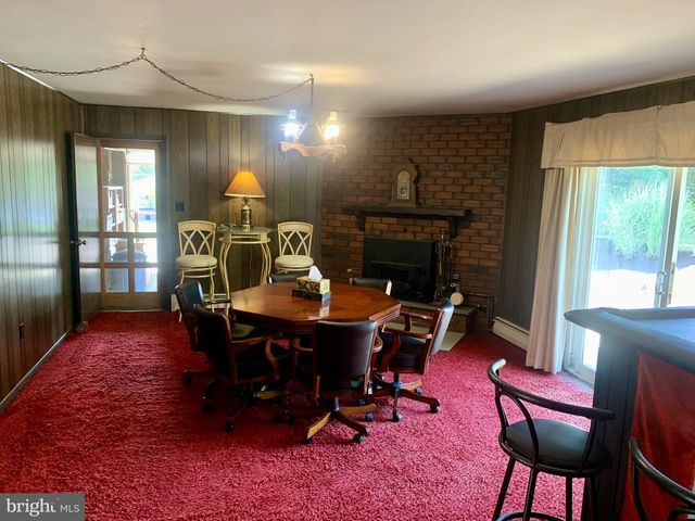 737 GIRARD AVE, Hamburg, PA 19526