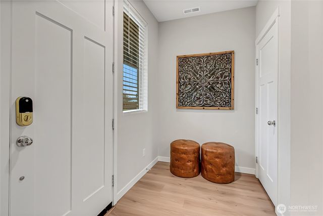 7829 21st Lane SE, Lacey, WA 98503