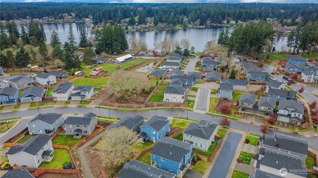 7829 21st Lane SE, Lacey, WA 98503