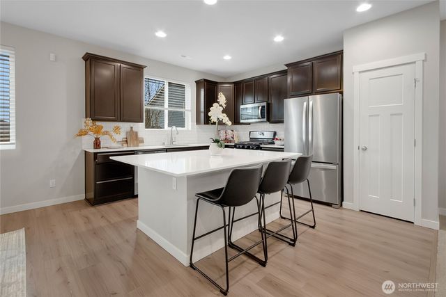 7829 21st Lane SE, Lacey, WA 98503