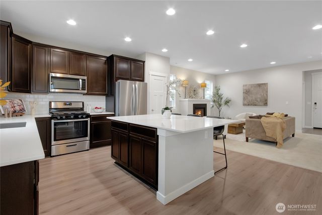 7829 21st Lane SE, Lacey, WA 98503