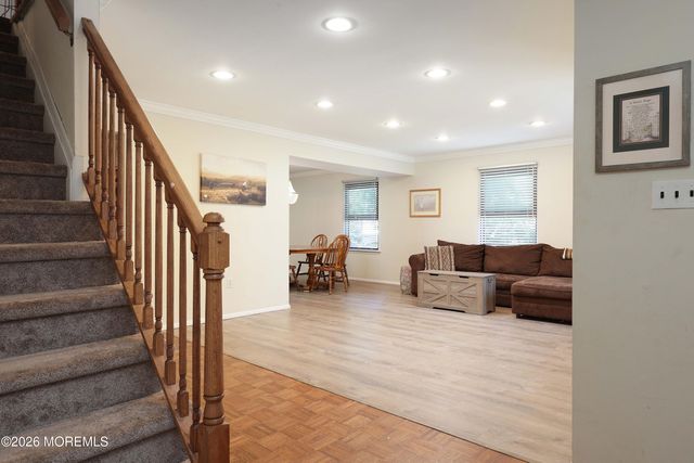 13 Pioneer Drive, Howell, NJ 07731