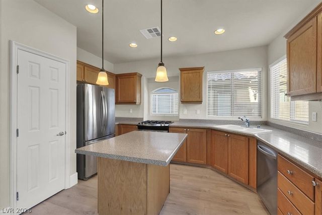 446 Center Green Drive, Las Vegas, NV 89148