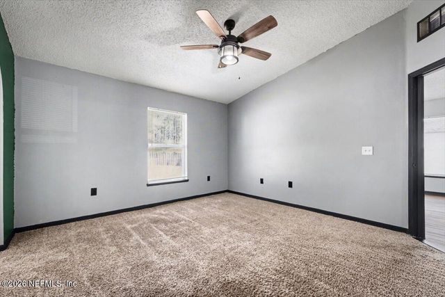 37062 SOUTHERN GLEN Way, Hilliard, FL 32046