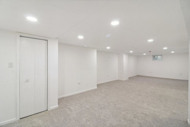 6709 W Menominee Parkway, Palos Heights, IL 60463