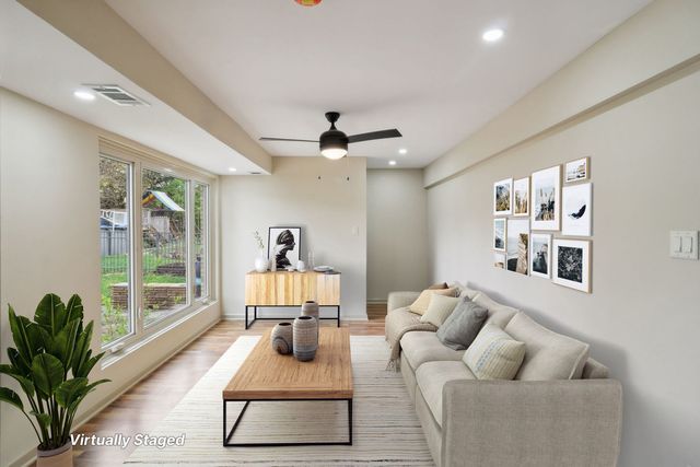 6709 W Menominee Parkway, Palos Heights, IL 60463