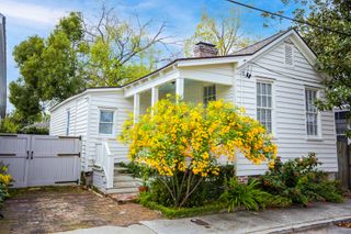 11 Dewey Street, Charleston, SC 29403