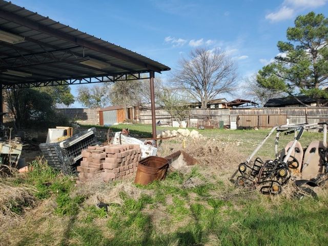 2219 Capri Drive, Fort Worth, TX 76114