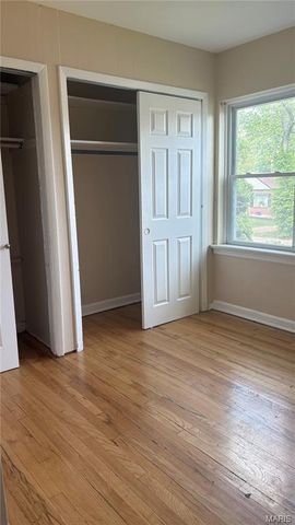 1525 Westmont Place, St Louis, MO 63130