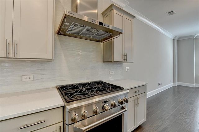 595 Broadview NE Place, Atlanta, GA 30324