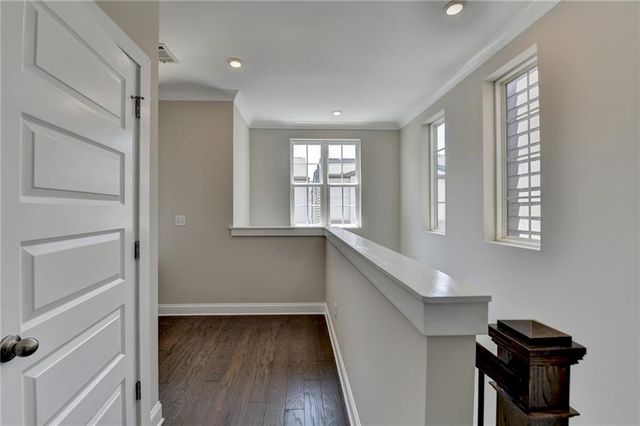 595 Broadview NE Place, Atlanta, GA 30324