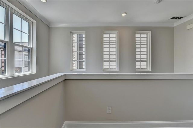 595 Broadview NE Place, Atlanta, GA 30324