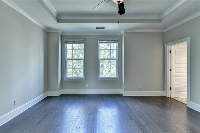 595 Broadview NE Place, Atlanta, GA 30324