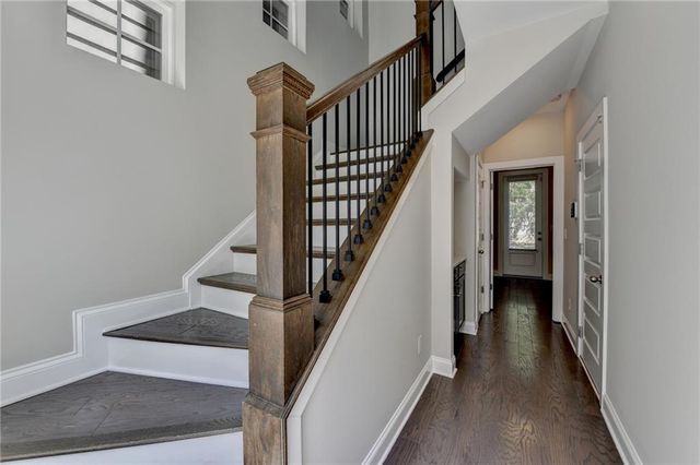 595 Broadview NE Place, Atlanta, GA 30324