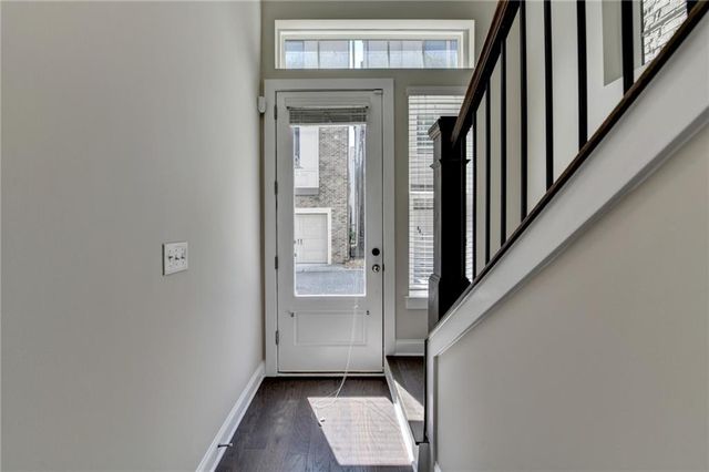 595 Broadview NE Place, Atlanta, GA 30324