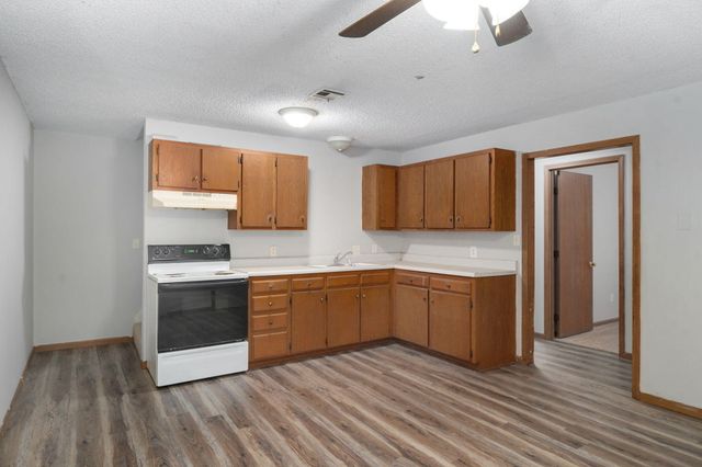 800 W Central Street, Springfield, MO 65802