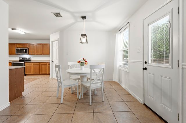 2815 Lonesome Trail, Denton, TX 76210