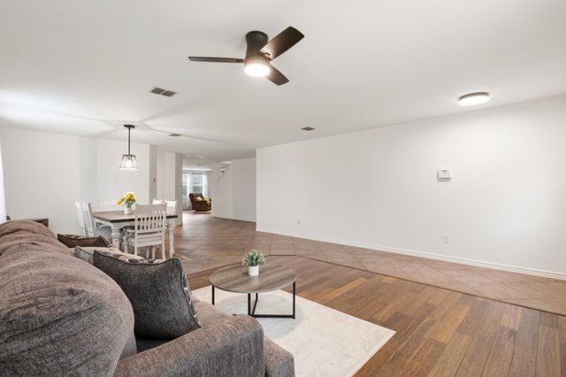 2815 Lonesome Trail, Denton, TX 76210