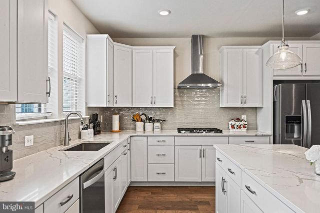 815 SAWBACK SQ NE, Leesburg, VA 20176