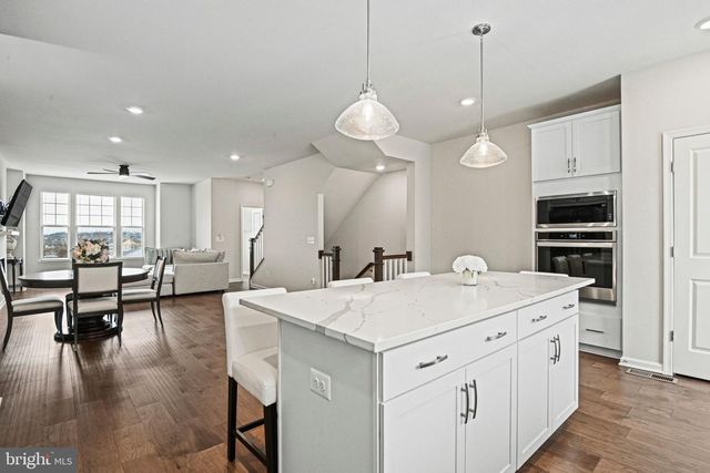 815 SAWBACK SQ NE, Leesburg, VA 20176