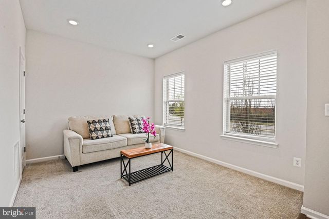 815 SAWBACK SQ NE, Leesburg, VA 20176