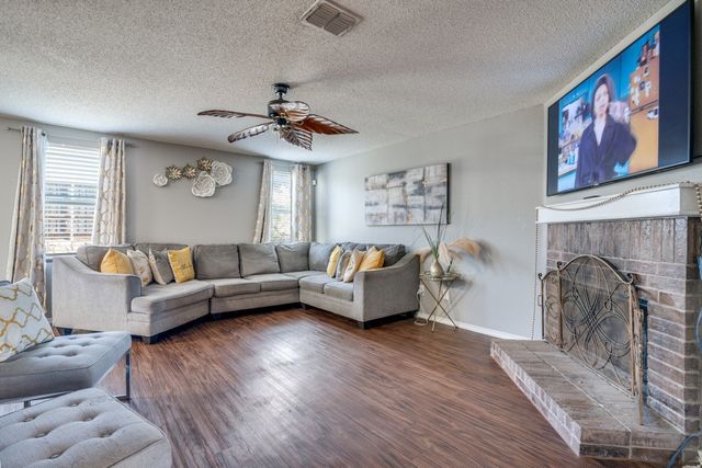 726 Rainsville Drive, Wylie, TX 75098