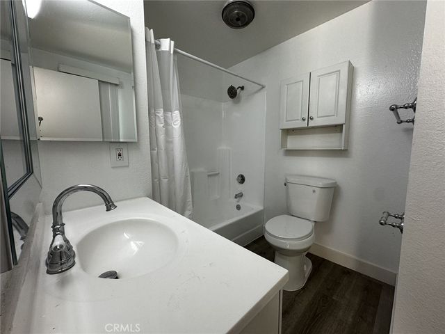710 W Washington, Santa Ana, CA 92706