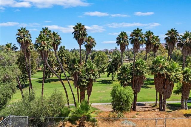 1145 Via Vallarta, Riverside, CA 92506