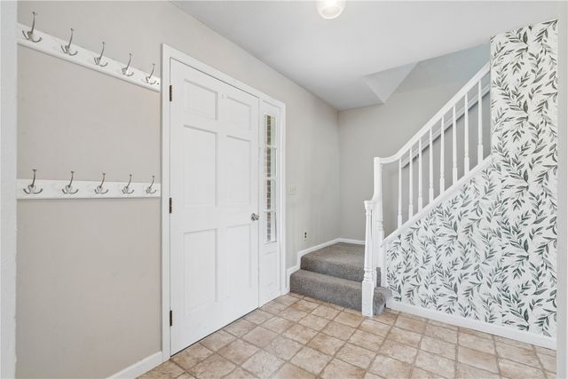 3614 Sue Ln, Cedar Rapids, IA 52405